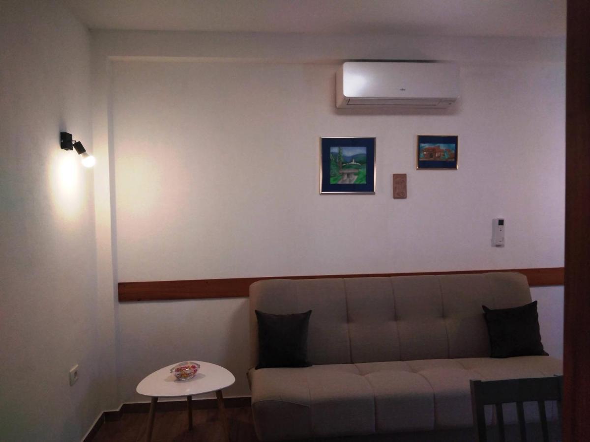 Daal Apartment Roč Exterior foto